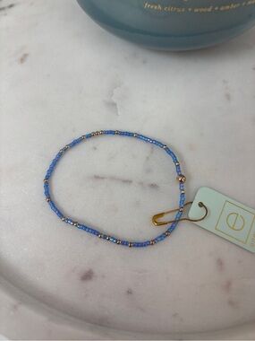 E newton hope unwritten bracelet